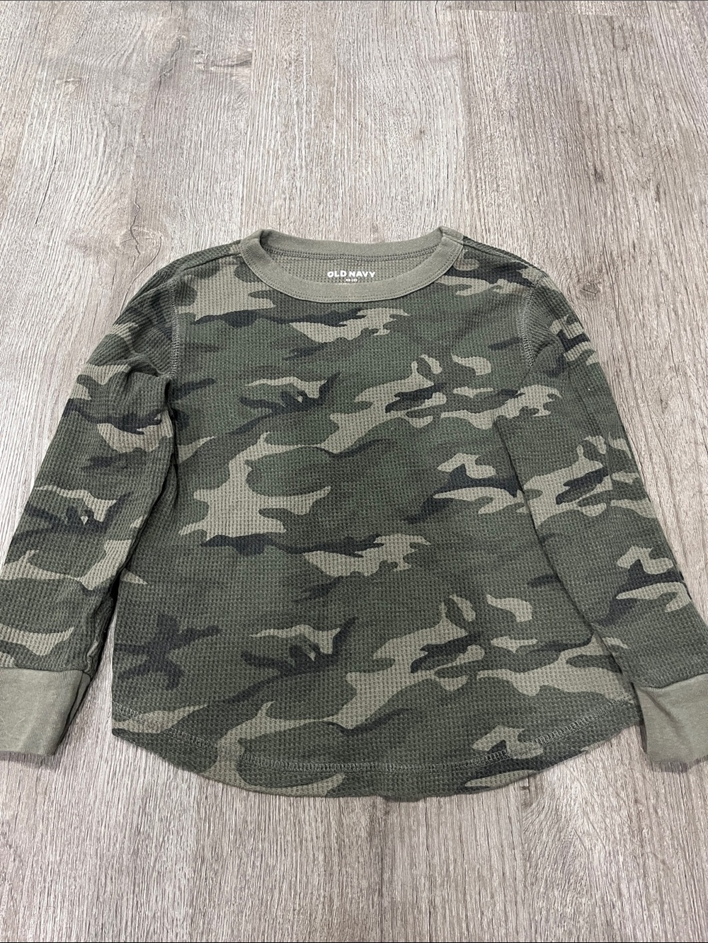 Old Navy Kids' Green Camo Long-Sleeve Waffle Tee
